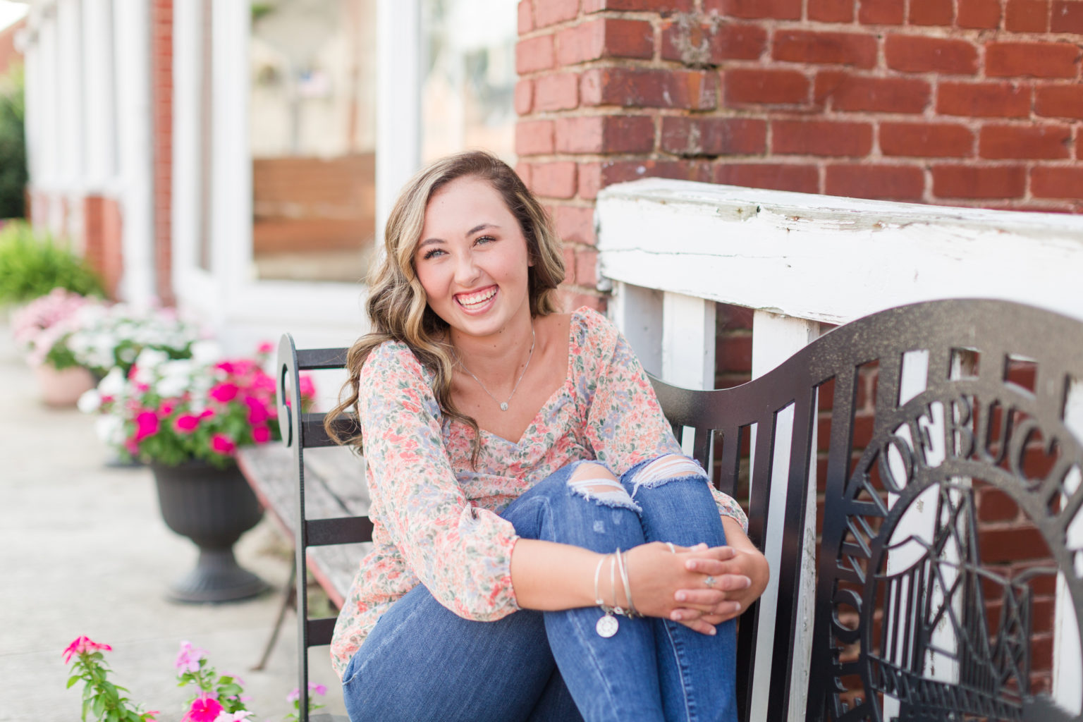 KELSEY SENIOR REPRESENTATIVE SESSION ROANOKE, VA SENIOR